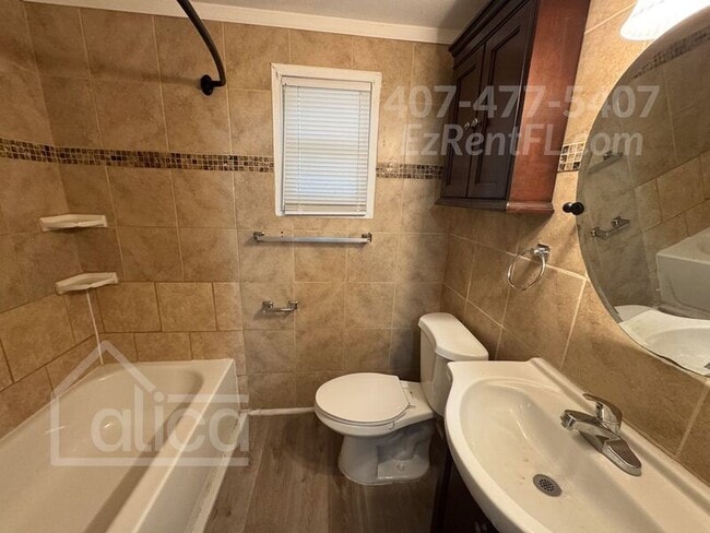 Building Photo - 408 Woodside Dr
