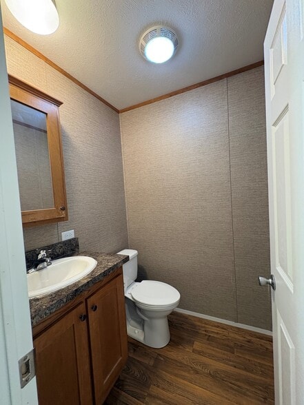 Building Photo - 45 Mantua Grove Rd