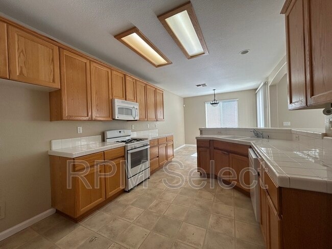Building Photo - 2206 Ranch House Ct