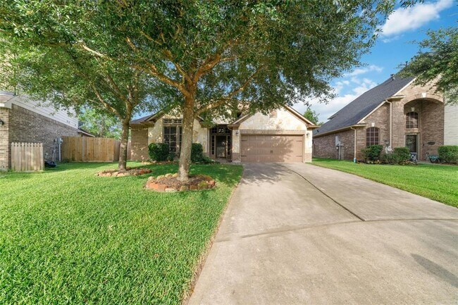 Building Photo - 21606 Hansom Dr