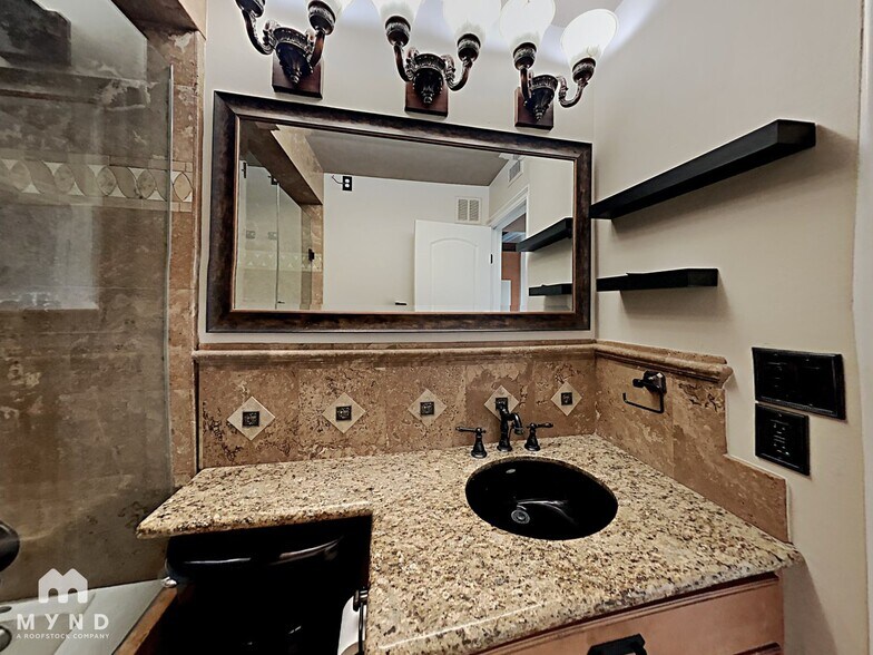 Building Photo - 280 Island Ave