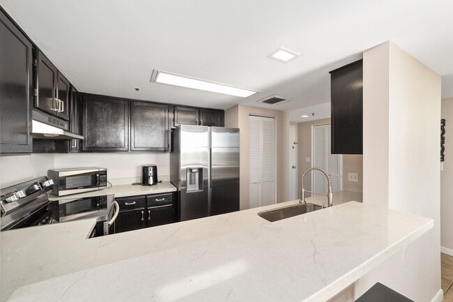 Building Photo - Seagle Building 7C