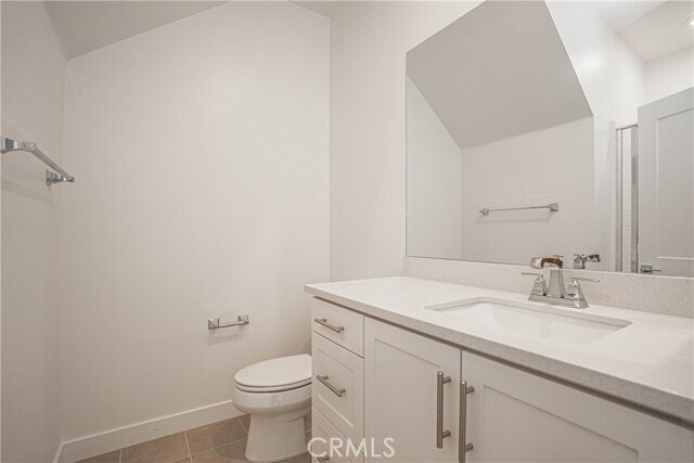 Building Photo - 2317 W Broadway