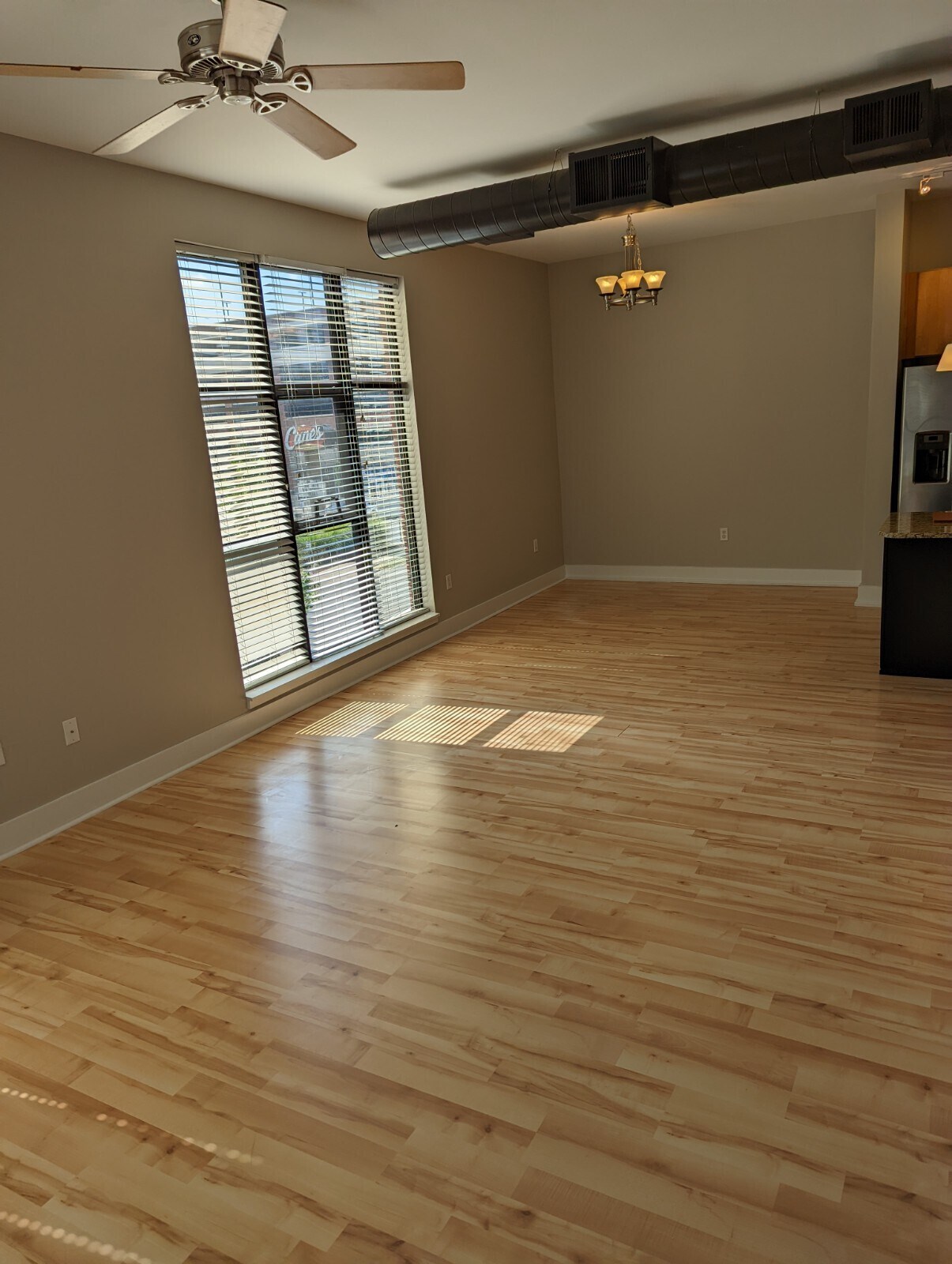 Living Room, Facing Southeast - 535 S Upper St