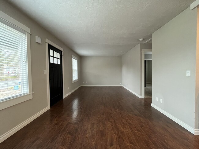 Building Photo - 8001 N Woolsey Ave