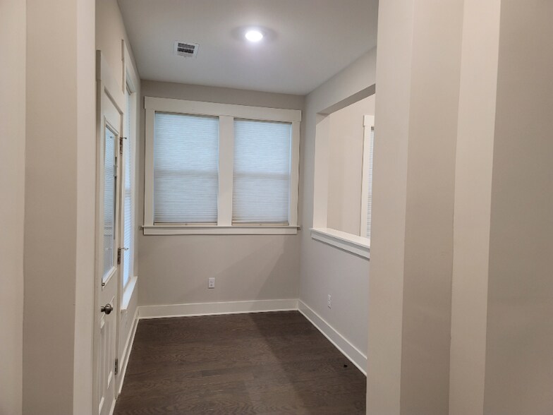 Building Photo - 1594 Drakes Creek Rd