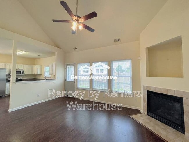 Building Photo - 3711 Bay Crescent