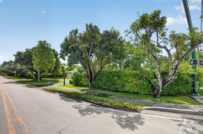 Building Photo - 7690 SW 128th St