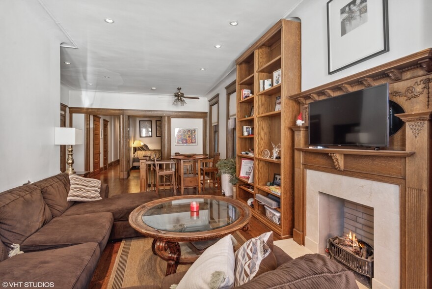 Building Photo - 145 W Burton Pl