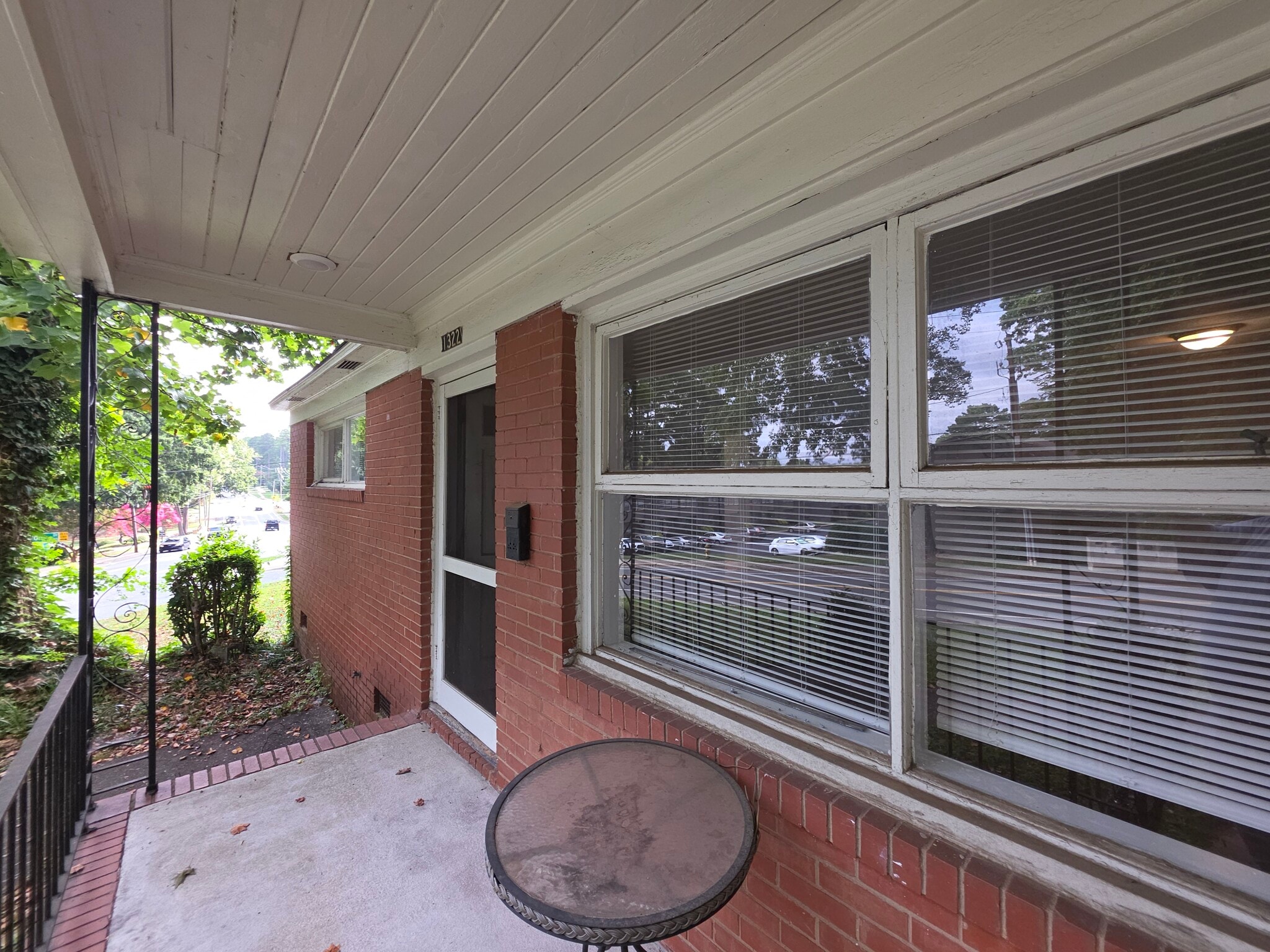 Building Photo - 1322 Briar Creek Rd