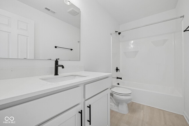 Building Photo - 12607 Cattle Rdg Dr