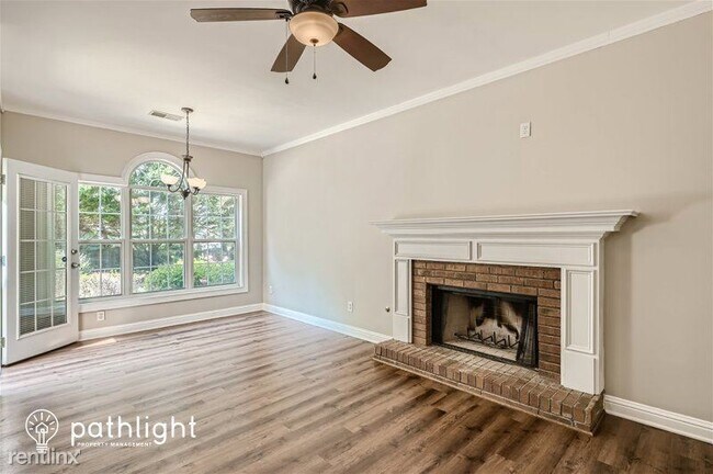 Building Photo - 1201 Eldon Pointe Northwest UNIT