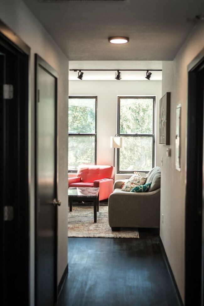 Interior Photo - Urban Flats South