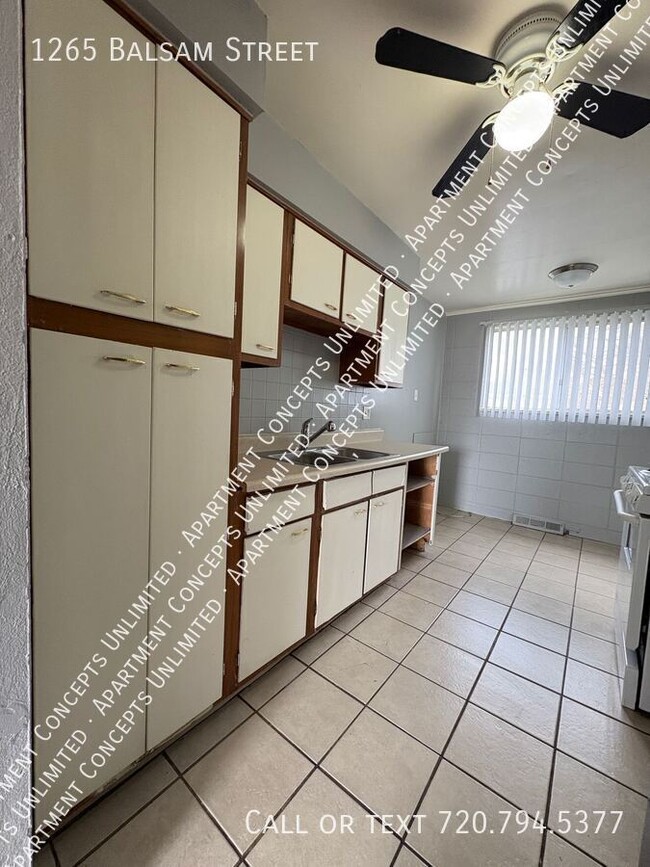 Building Photo - 1265 Balsam St