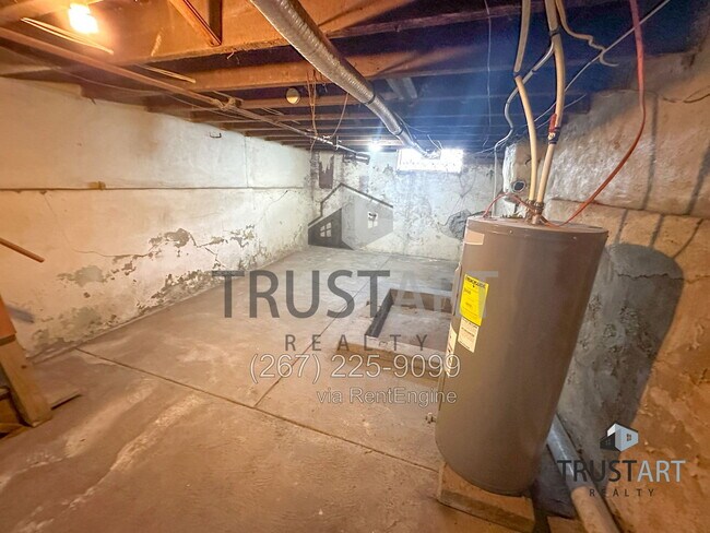 Building Photo - 3459 Braddock St