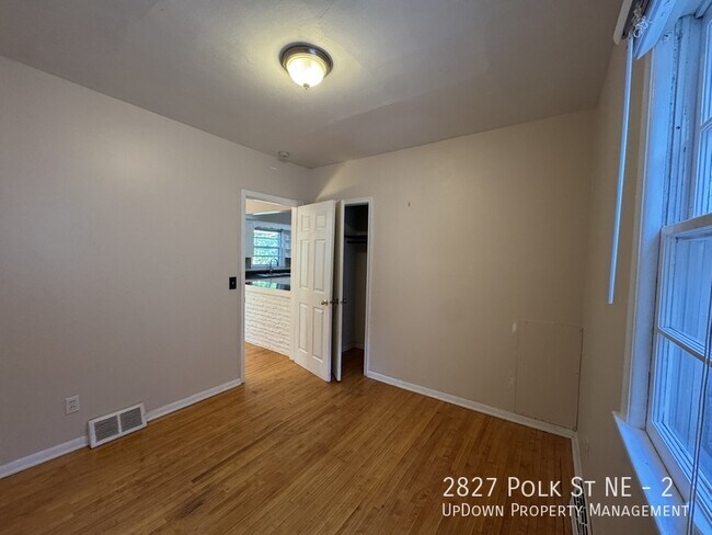 Building Photo - 2827 Polk St NE