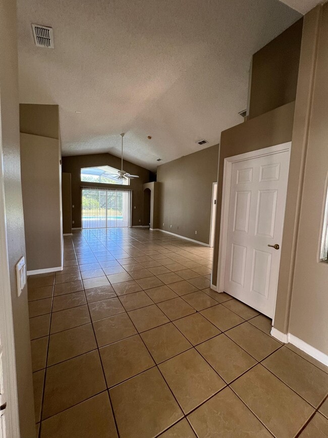 Building Photo - 4714 Prairie Point Blvd