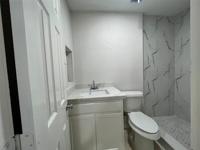 Building Photo - 12829 High Star Dr