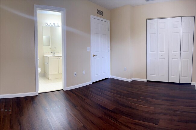 Building Photo - 2545 SW 83rd Terrace