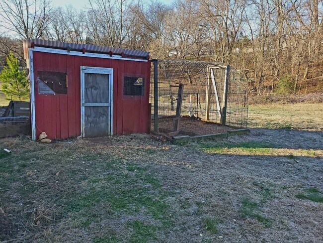 Building Photo - 961 Joey Dr