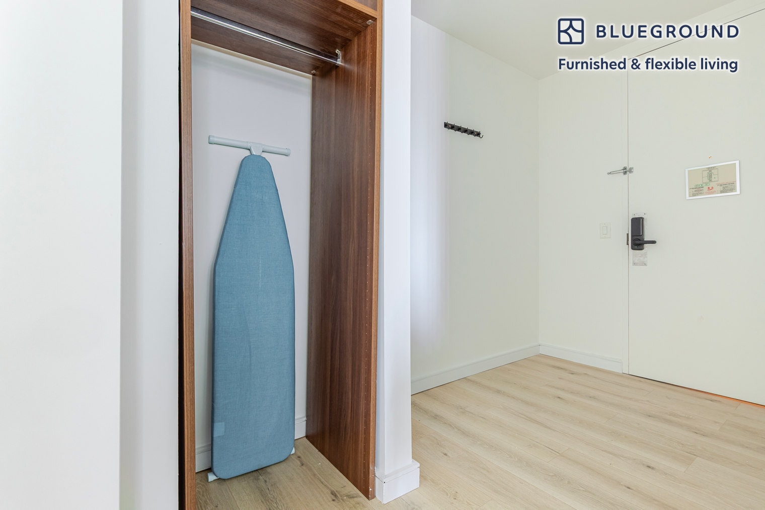 Building Photo - 70 W 45th St