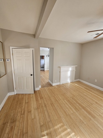 Building Photo - 809 Eastern Ave NE