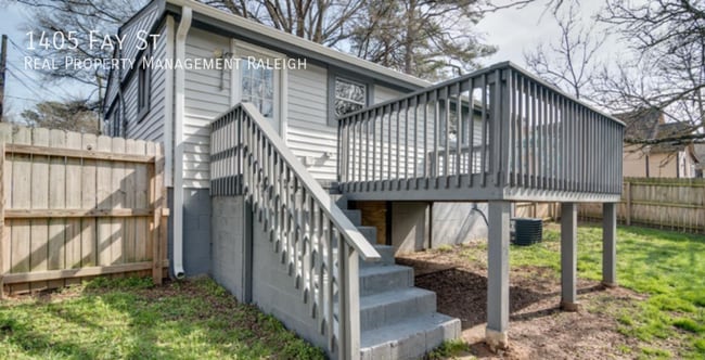 Building Photo - 1405 Fay St