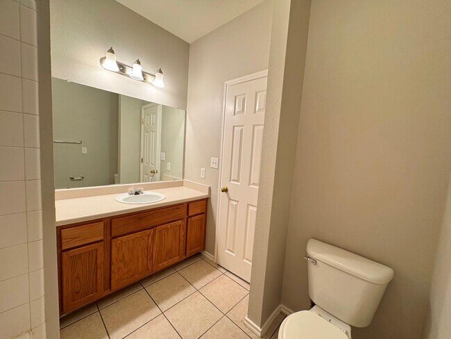 Building Photo - 1717 Constantino Cir