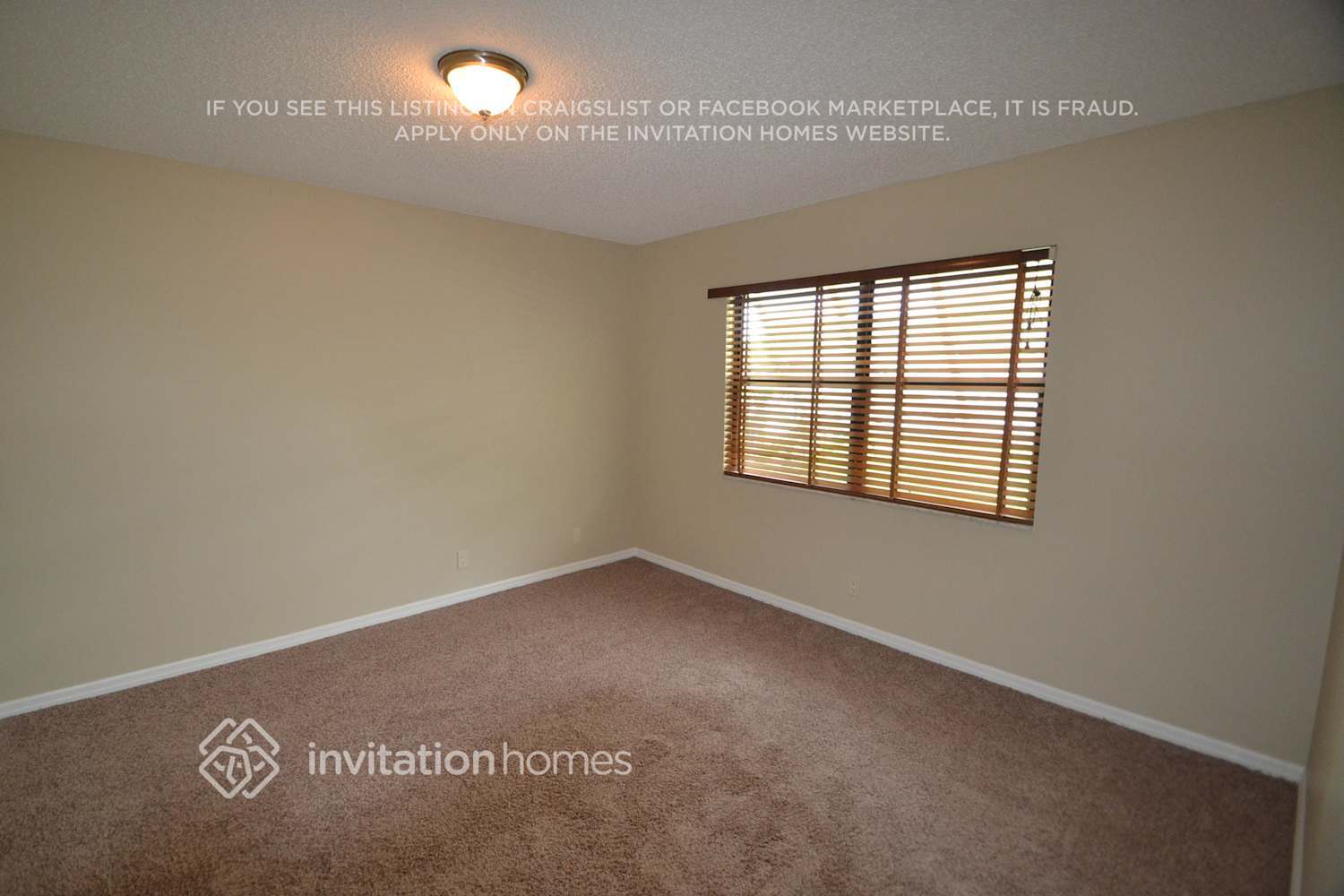 Building Photo - 301 SW 27th Ave