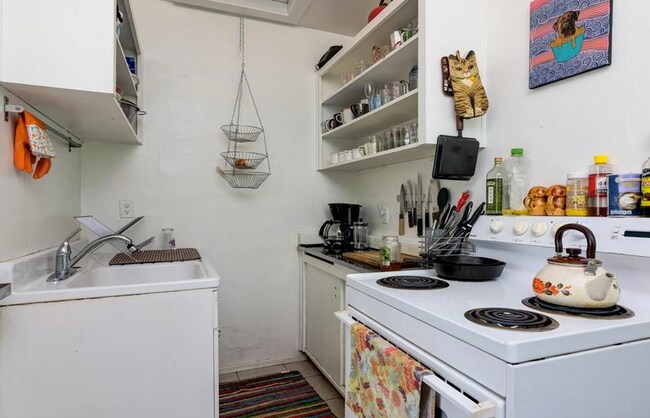 Building Photo - 20 Chiles Ave