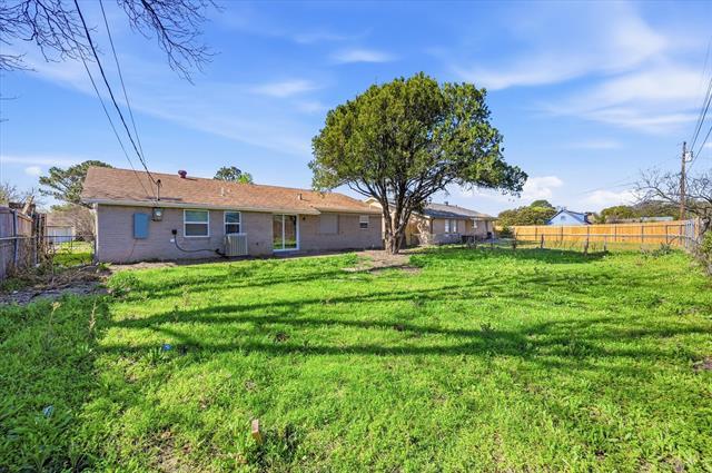 Building Photo - 3833 Finley Rd