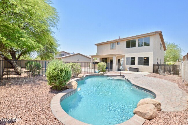 Building Photo - 14605 W Verde Ln