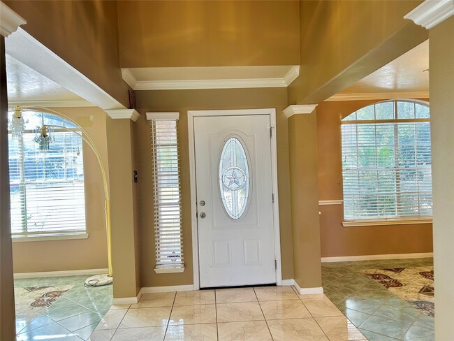 Building Photo - 12422 Glenleigh Dr