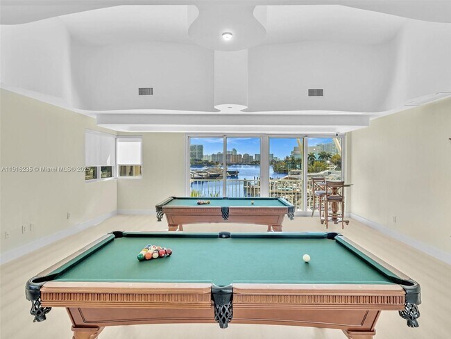 Building Photo - 3370 Hidden Bay Dr