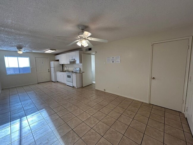 Building Photo - 1857 E University Dr