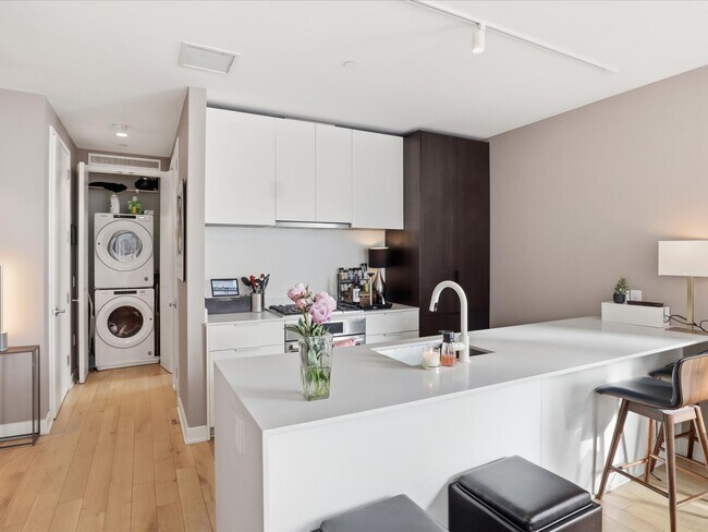 Building Photo - 1923 9th St NW