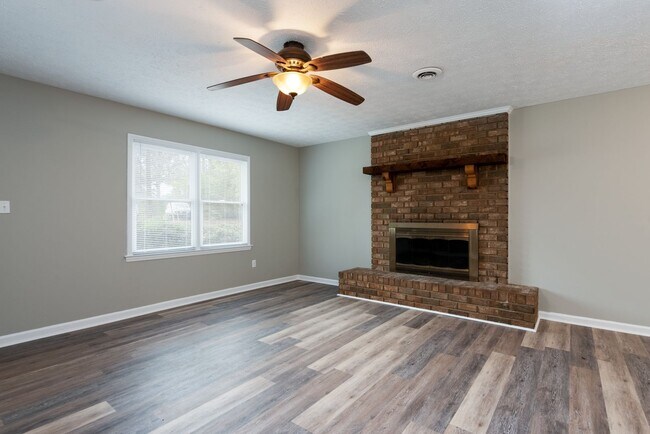 Building Photo - 196 Park Ridge Pl