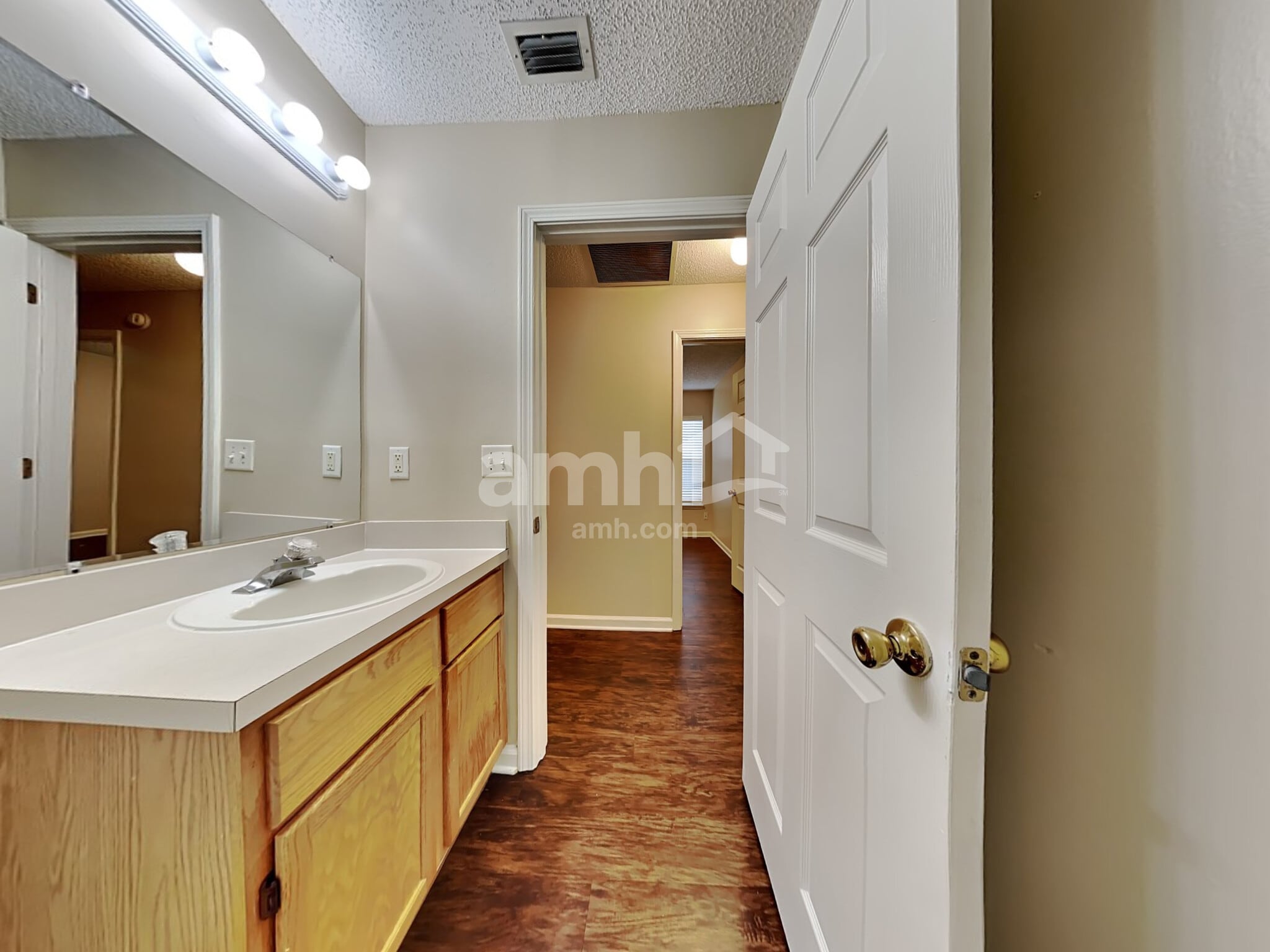 Building Photo - 530 Fallen Timbers Dr