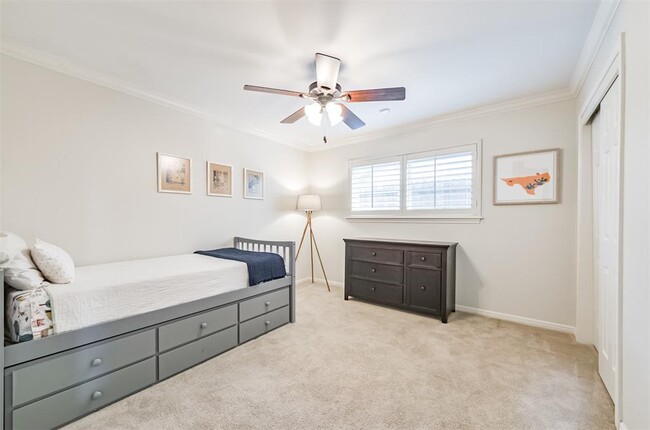 Building Photo - 5006 Shady Nook Ct