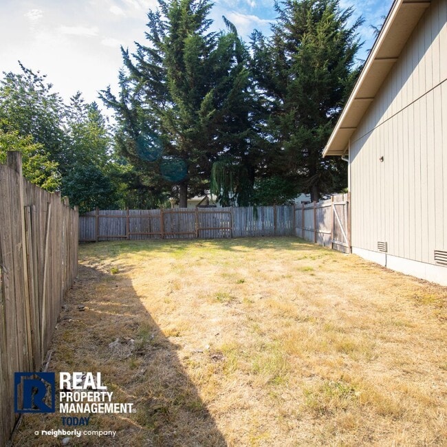 Building Photo - 20508 La Rita Dr E