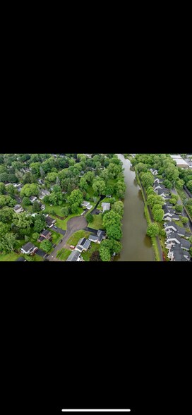 View of canal - 29-31 Packet Boat Dr