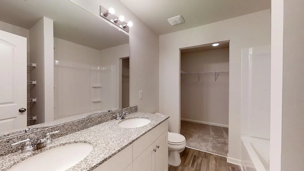 Building Photo - 1516 Tamarino Dr