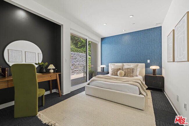 Building Photo - 2756 Westshire Dr