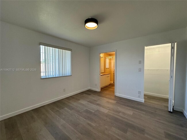 Building Photo - 322 NE 3rd St