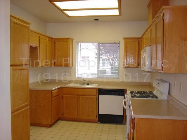 Building Photo - Laguna Gated Community