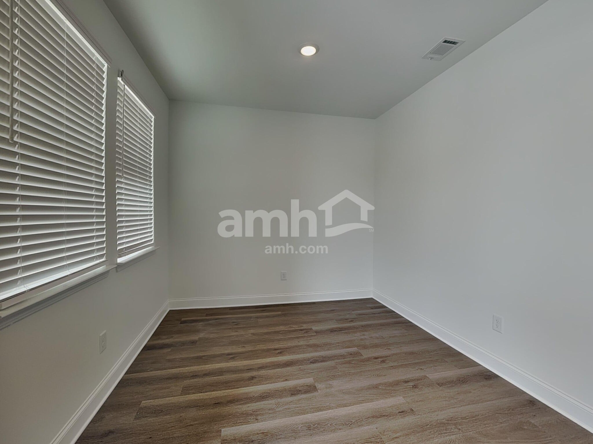 Building Photo - 511 Hickory Pointe Rd