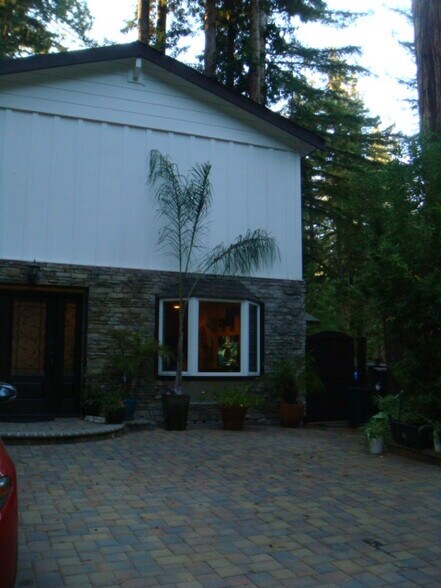 Front of House - 1841 Pool Rd