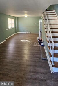 Building Photo - 1144 Collings Rd