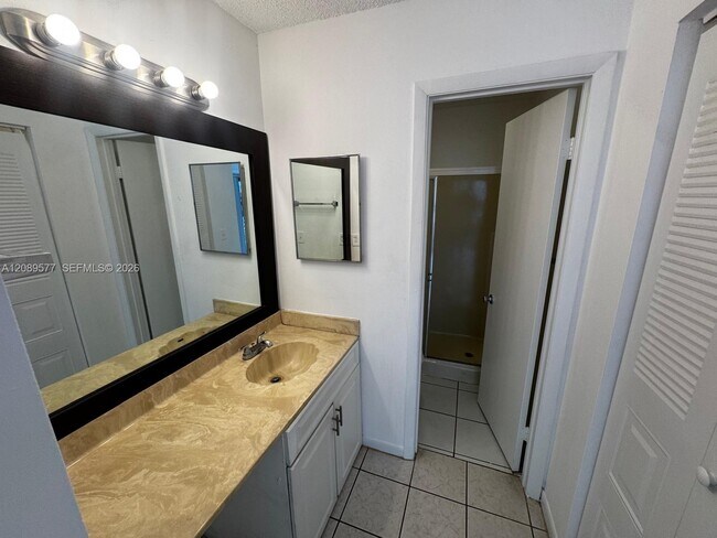 Building Photo - 16413 Grape Way