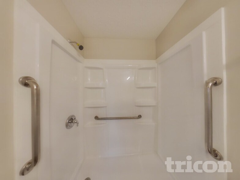 Building Photo - 1328 Wilkes Dr